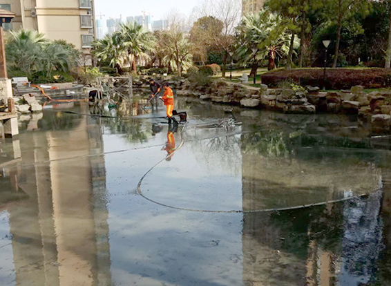 威宁景观池淤泥清理